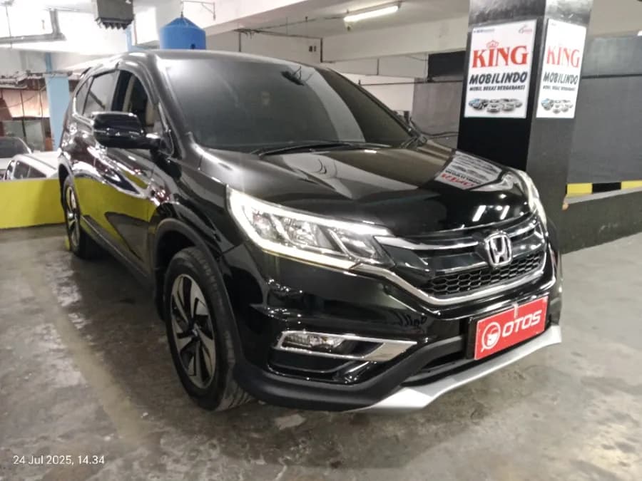 Foto Mobil Bekas Kanan Depan Honda CR-V 2.4 RM3 tahun 2015