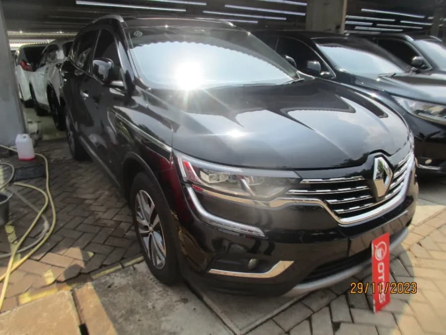Foto Mobil Bekas Kanan Depan Renault Koleos 2.5 tahun 2019